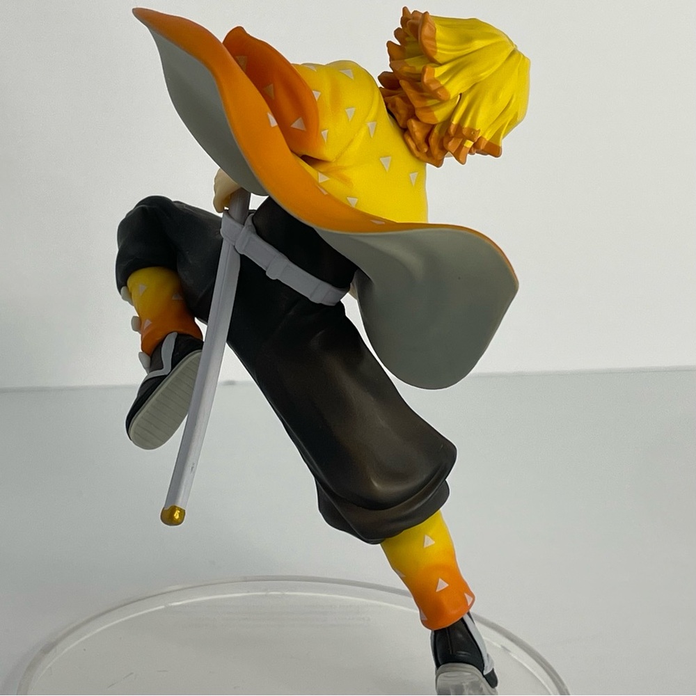 Demon Slayer Kimetsu no Yaiba: Zenitsu Agatsuma ConoFig Figure - Picture 7 of 16
